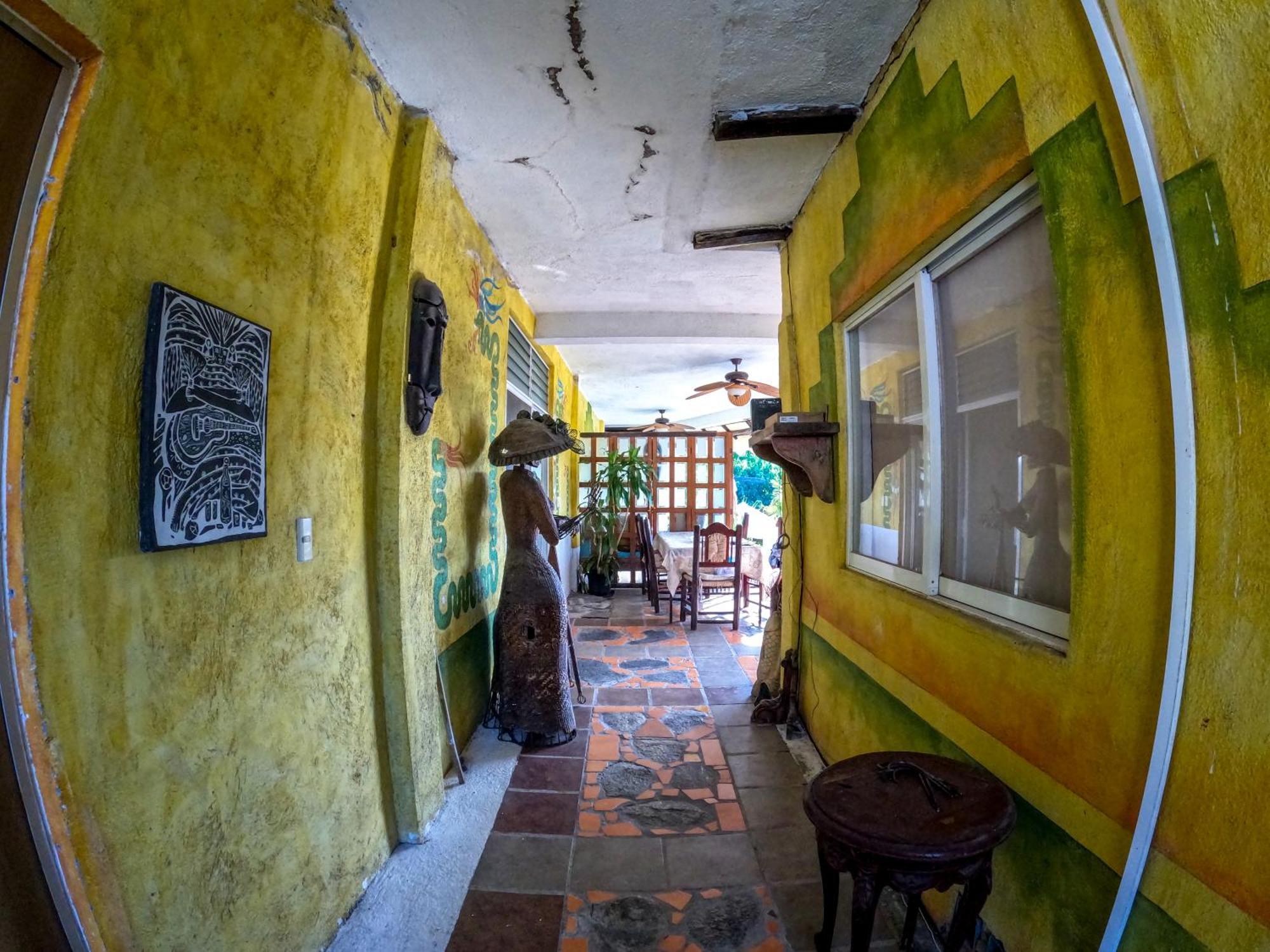 Casa Artista Bed & Breakfast Manzanillo Exterior photo